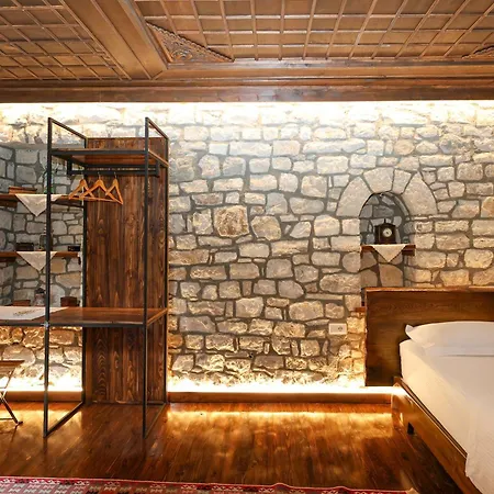 E Gurit - Boutique Szálloda Berat