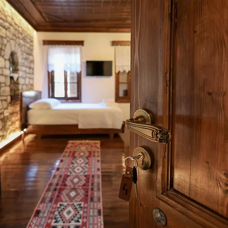 Hotel E Gurit - Boutique Berat