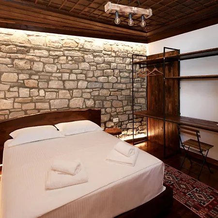 E Gurit - Boutique Hotel 3*