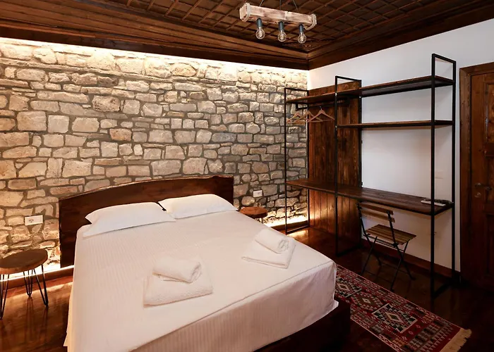 E Gurit - Boutique Otel 3*