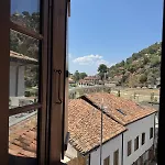 E Gurit - Boutique Berati