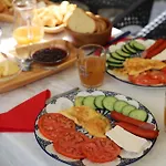 Hotel E Gurit - Boutique 3*