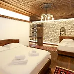 Hotel E Gurit - Boutique Berati