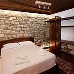 E Gurit - Boutique Hotel 3*