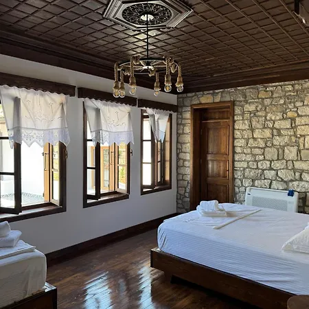 E Gurit - Boutique Hotel 3*