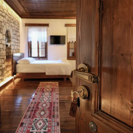 E Gurit - Boutique Hotel 3*